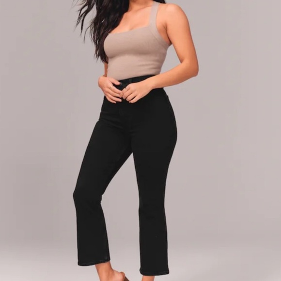 NEW (WITH TAGS) Abercrombie Flare High Rise - Picture 3 of 4